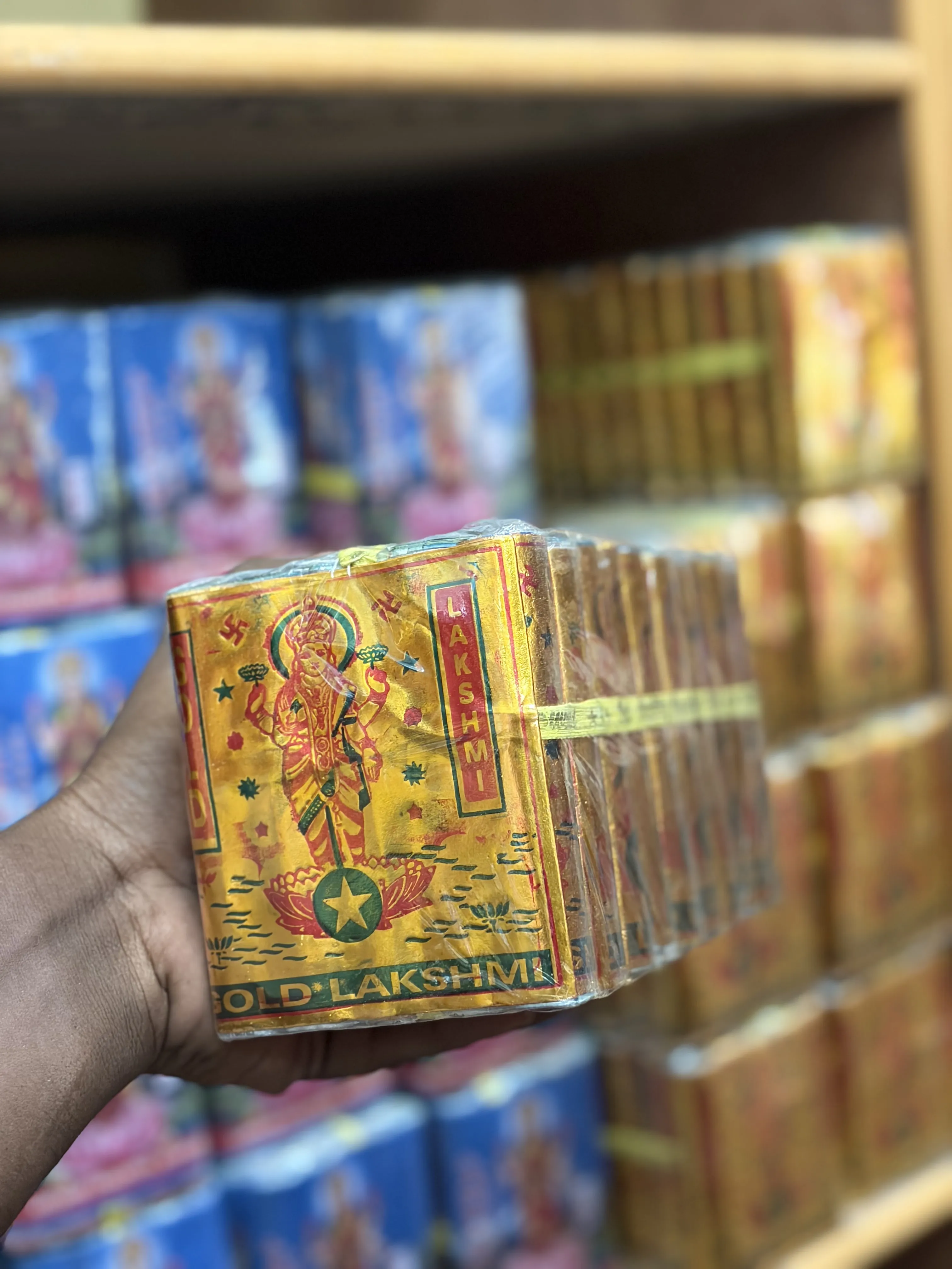 4" Gold lakshmi - Rohan Crackers
